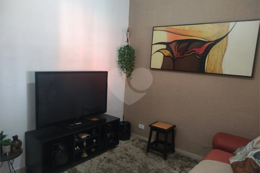 Sobrado à venda com 3 quartos no Brasilândia, São Paulo, SP