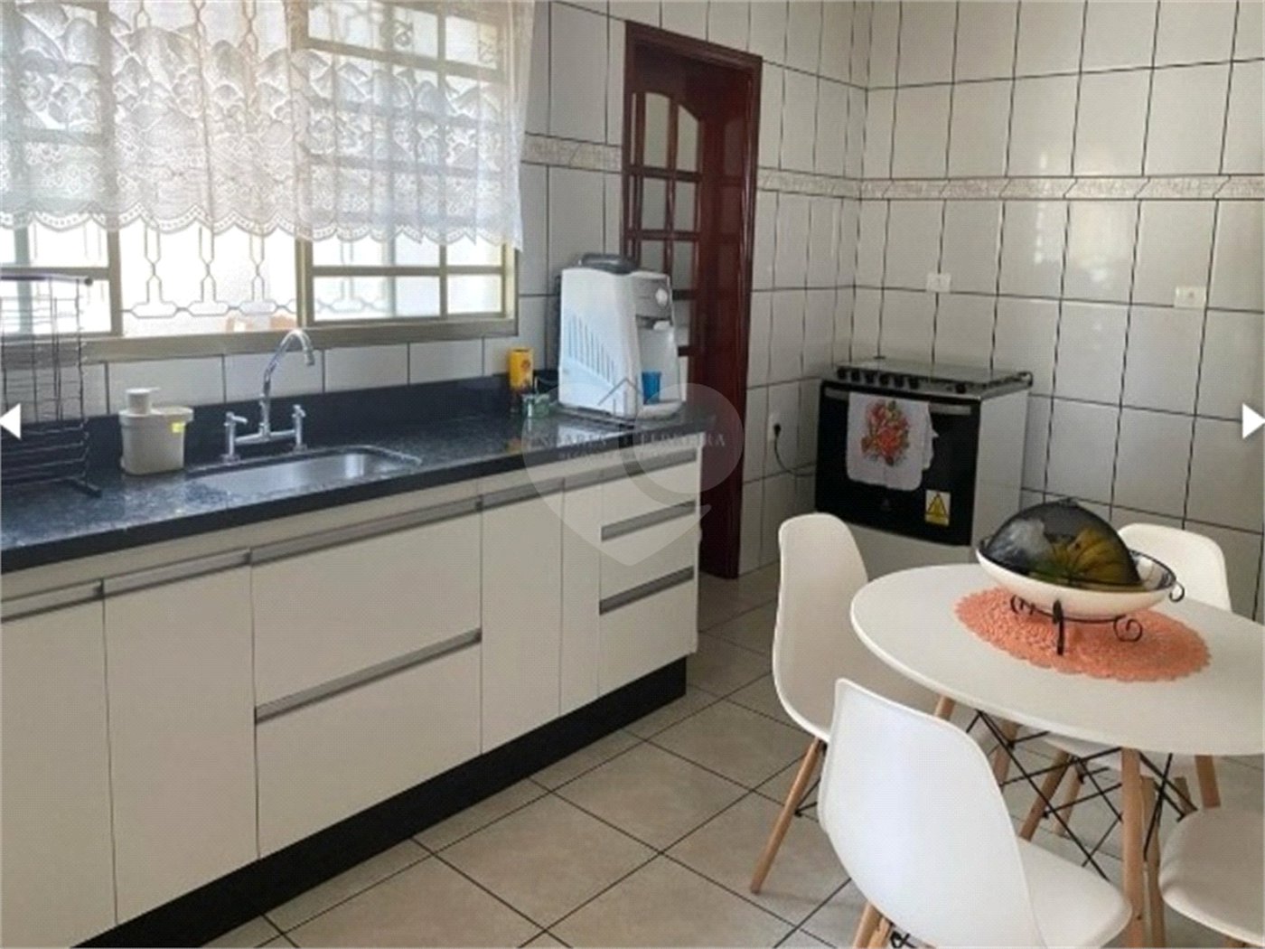 Casa à venda com 4 quartos, sendo 1 suíte, em Jardim Esplanada, Indaiatuba, SP