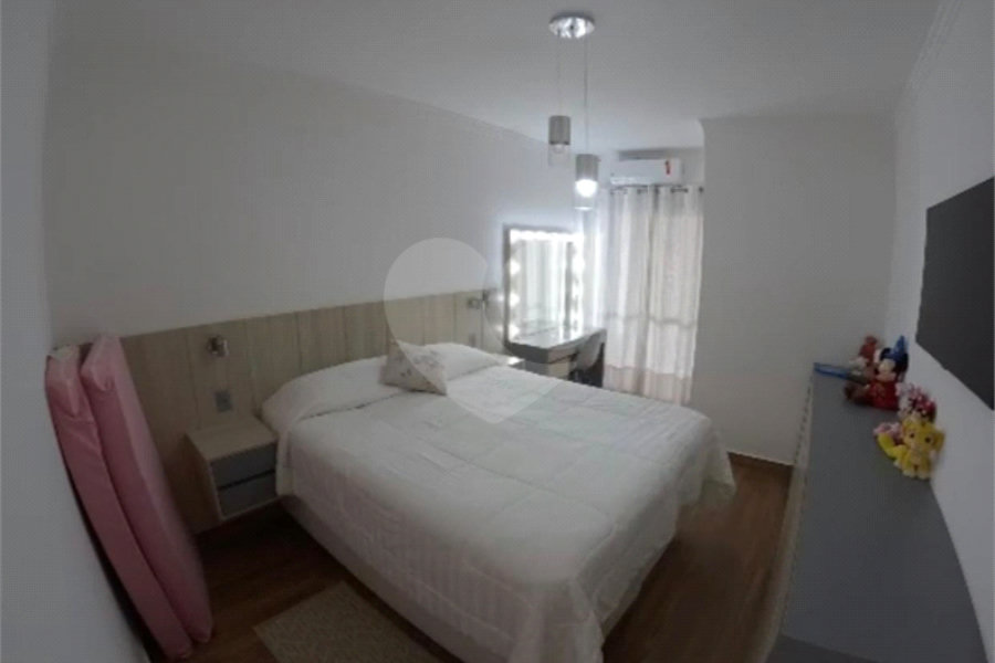 Sobrado à venda com 3 quartos, sendo 1 suíte, em Vila Lucia, São Paulo, SP