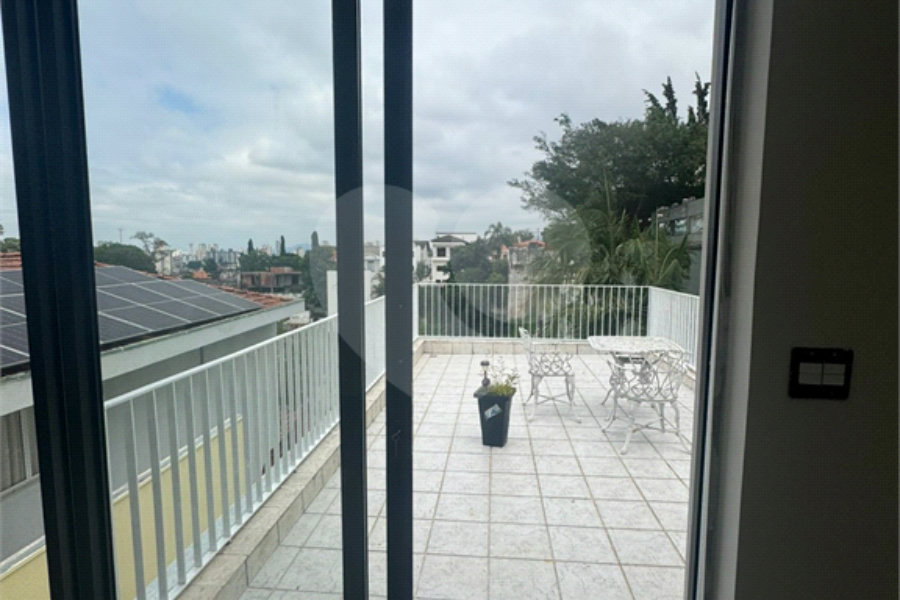 Sobrado à venda ou para alugar com 5 quartos, sendo 3 suítes, em Tucuruvi, São Paulo, SP