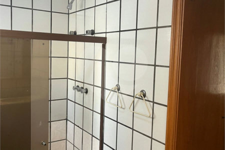Apartamento à venda com 4 suítes em Vila Uberabinha, São Paulo, SP