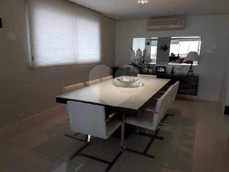 Apartamento à venda com 4 quartos, sendo 3 suítes,  em Campo Belo, São Paulo, SP