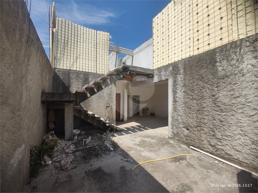 Terreno 810 metros à venda em Atibaia com projeto aprovado exclusivo de alto padrão com construção inacabada