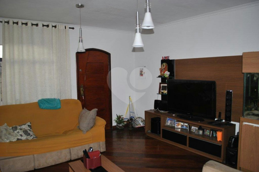 Casa Térrea à venda com 3 quartos, sendo 1 suíte, em Vila Nova Cachoeirinha, São Paulo, SP