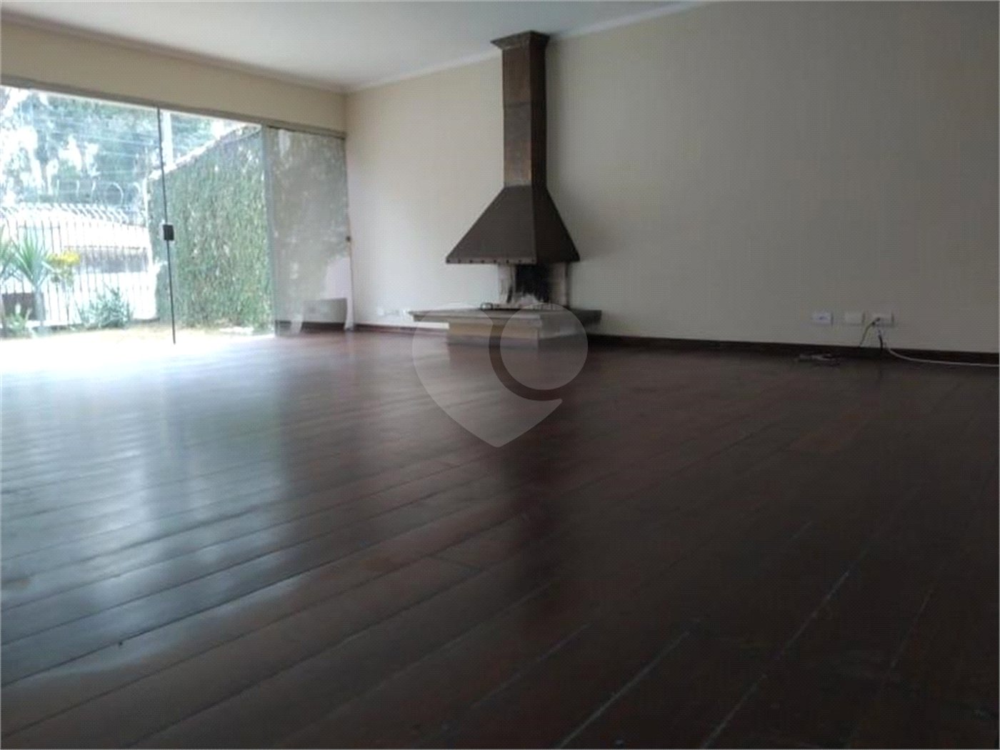 Sobrado à venda com 3 quartos, sendo 1 suíte,  em Jardim Pinheiros, São Paulo, SP