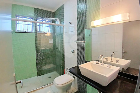 Sobrado à venda com 3 quartos, sendo 1 suíte, em Brooklin, São Paulo, SP