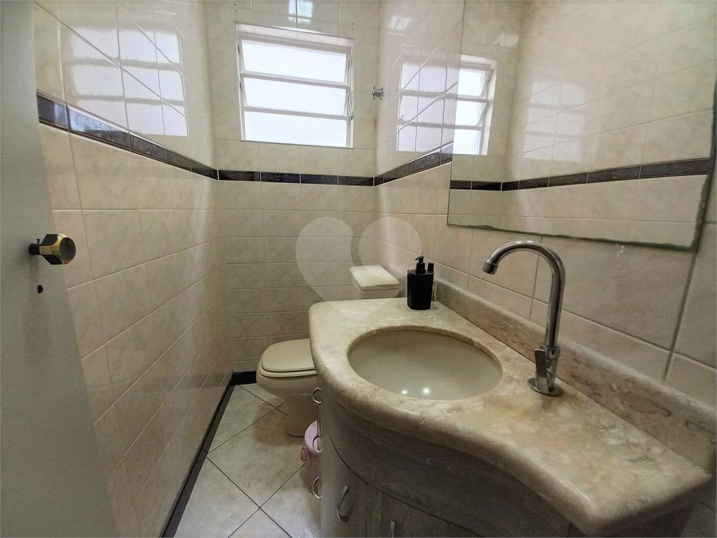 Sobrado à venda com 3 quartos, sendo 1 suíte, em Vila Lúcia, São Paulo, SP