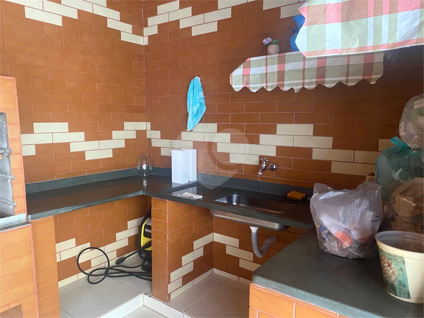 Casa à venda com 3 suítes em Vila Carrão, São Paulo, SP