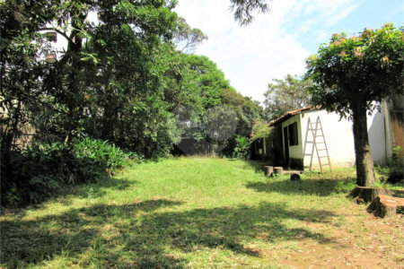 Terreno à venda com 1 quarto, sendo 3 suítes, em Granja Julieta, São Paulo, SP