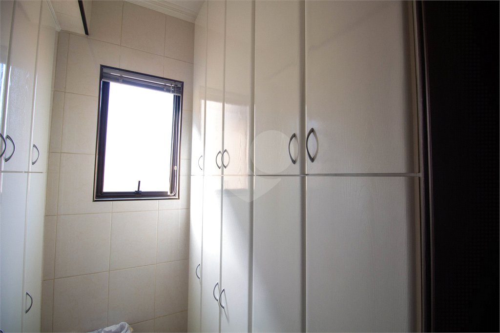Sobrado à venda com 5 quartos, sendo 3 suítes, no Centro, São Roque, SP