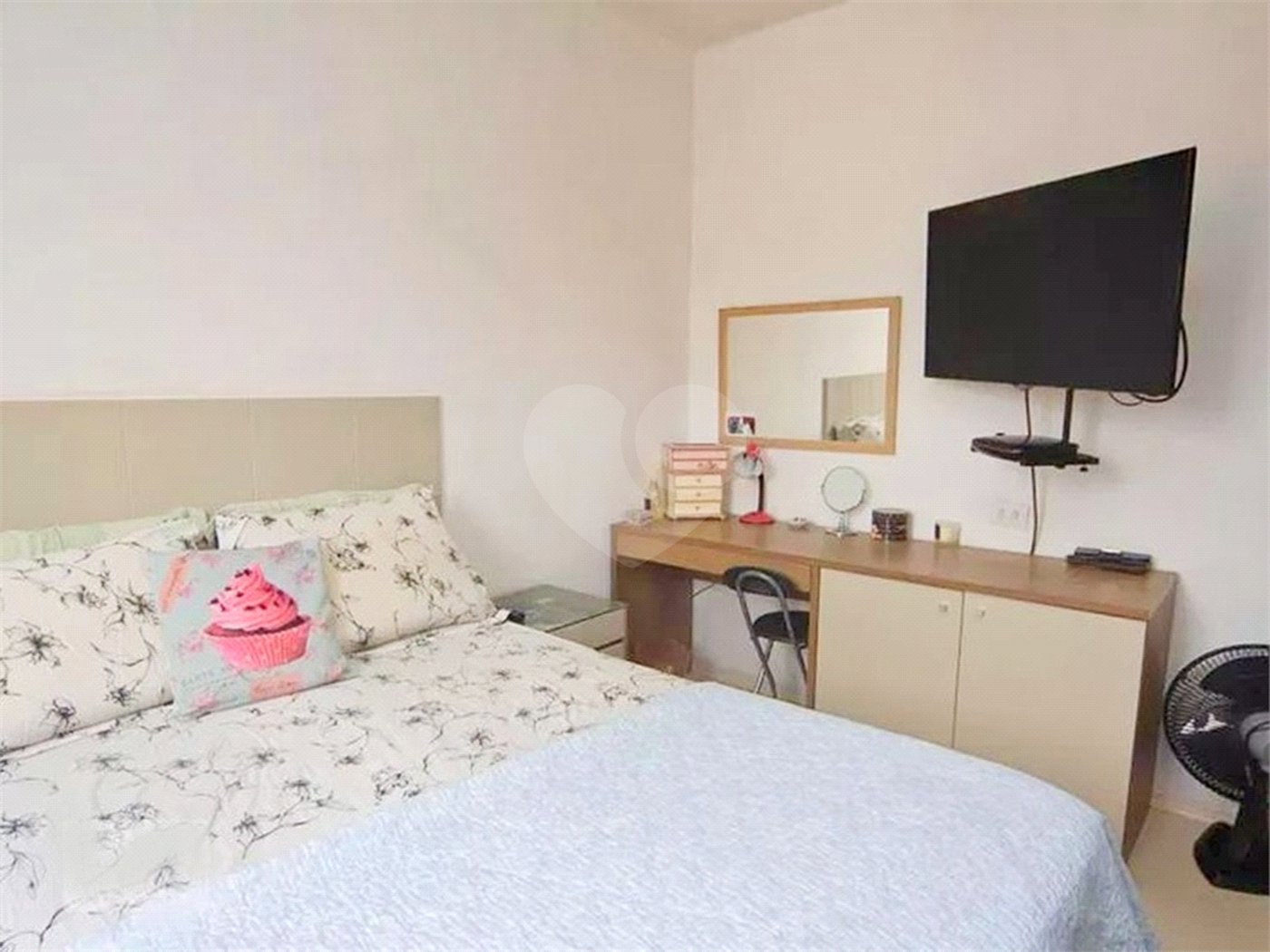 Casa à venda com 3 quartos, sendo 1 suíte,  em Jardim Monte Kemel, São Paulo, SP