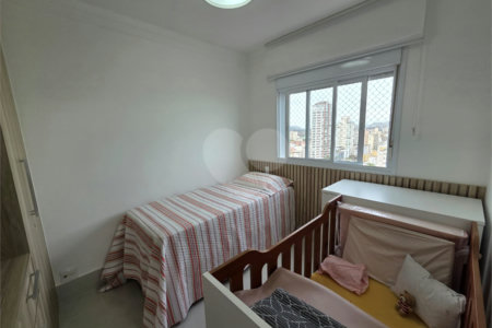 Apartamento à venda com 4 quartos, sendo 2 suítes, em Enseada, Guarujá, SP