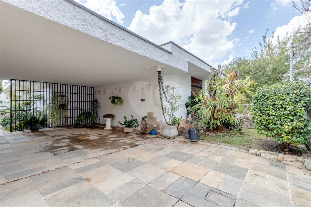Casa Térrea à venda com 4 quartos, sendo 1 suíte, em Brooklin, São Paulo, SP
