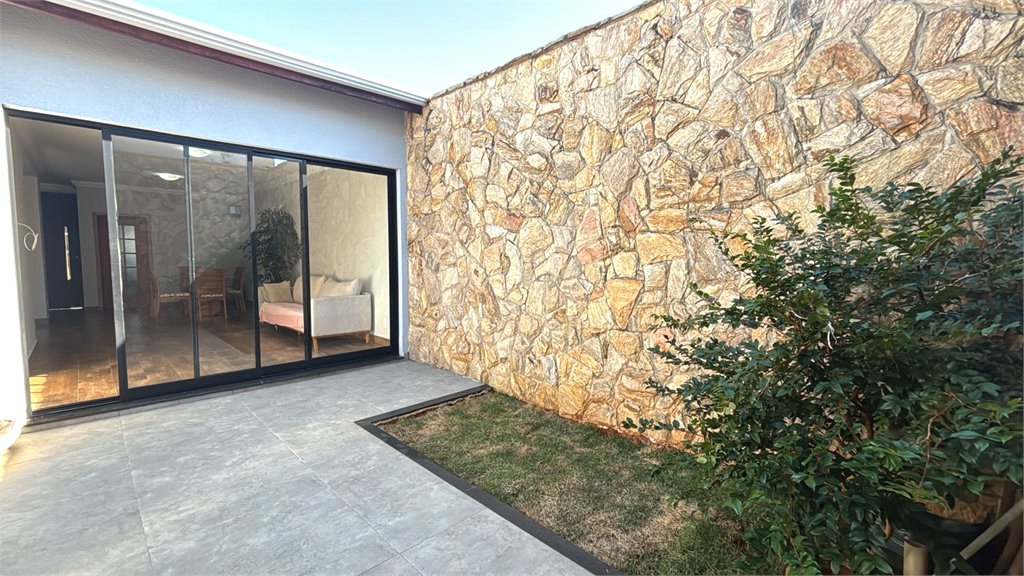 Casa Térrea à venda com 3 quartos, sendo 1 suíte,  em Jardim Esplanada II, Indaiatuba, SP