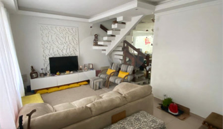Casa à venda com 3 quartos, sendo 1 suíte,  no condomínio Residencial Santa Teresinha, São Paulo - SP