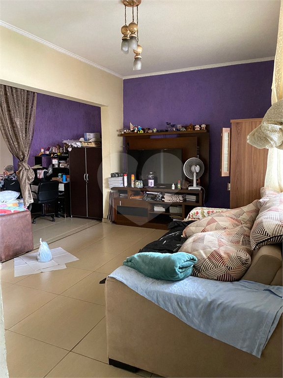 Sobrado à venda com 3 quartos, sendo 1 suíte, em Vila Augusta, Guarulhos, SP