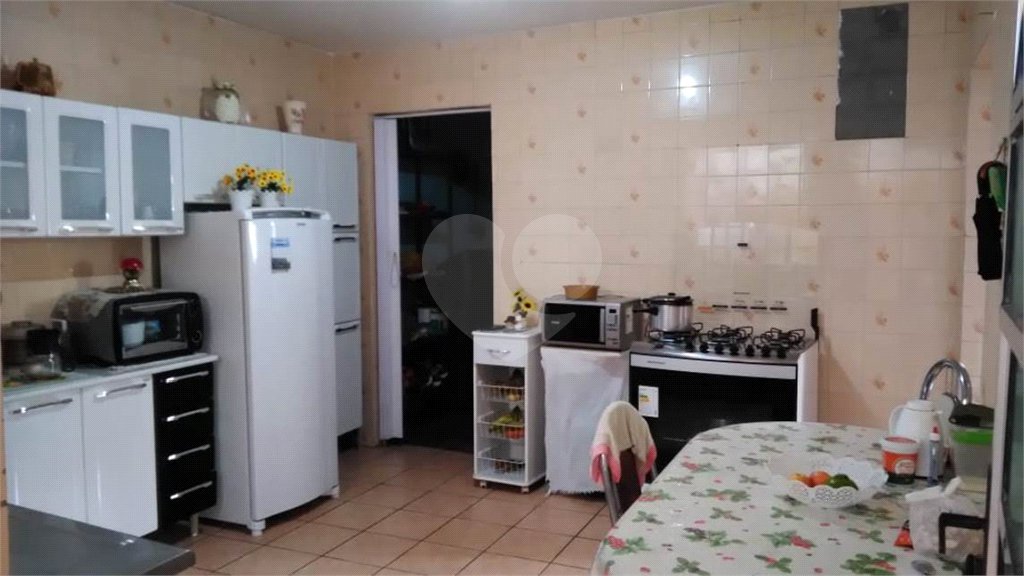 Sobrado à venda com 6 quartos em Horto Florestal, São Paulo, SP