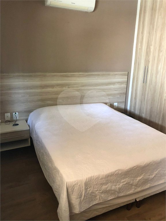 Casa à venda com 3 quartos, sendo 1 suíte, no condomínio Fiorella, Valinhos - SP