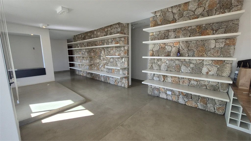 Apartamento à venda ou para alugar com 3 quartos, sendo 2 suítes, em Vila Romana, São Paulo, SP