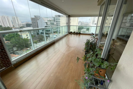 Apartamento à venda com 4 quartos, sendo 3 suítes, em Perdizes, São Paulo, SP