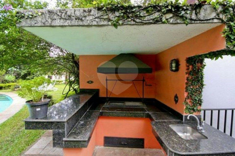Casa à venda ou para alugar com 5 suítes em Jardim São Bento, São Paulo, SP