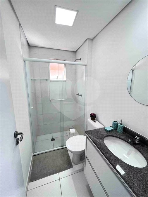 Apartamento à venda com 2 quartos, sendo 1 suíte, em Jardim Carambeí, São Roque, SP
