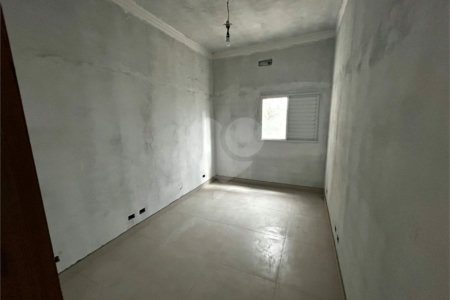 Casa à venda com 3 quartos, sendo 1 suíte,  no condomínio Lago dos Ipês, Itapetininga - SP