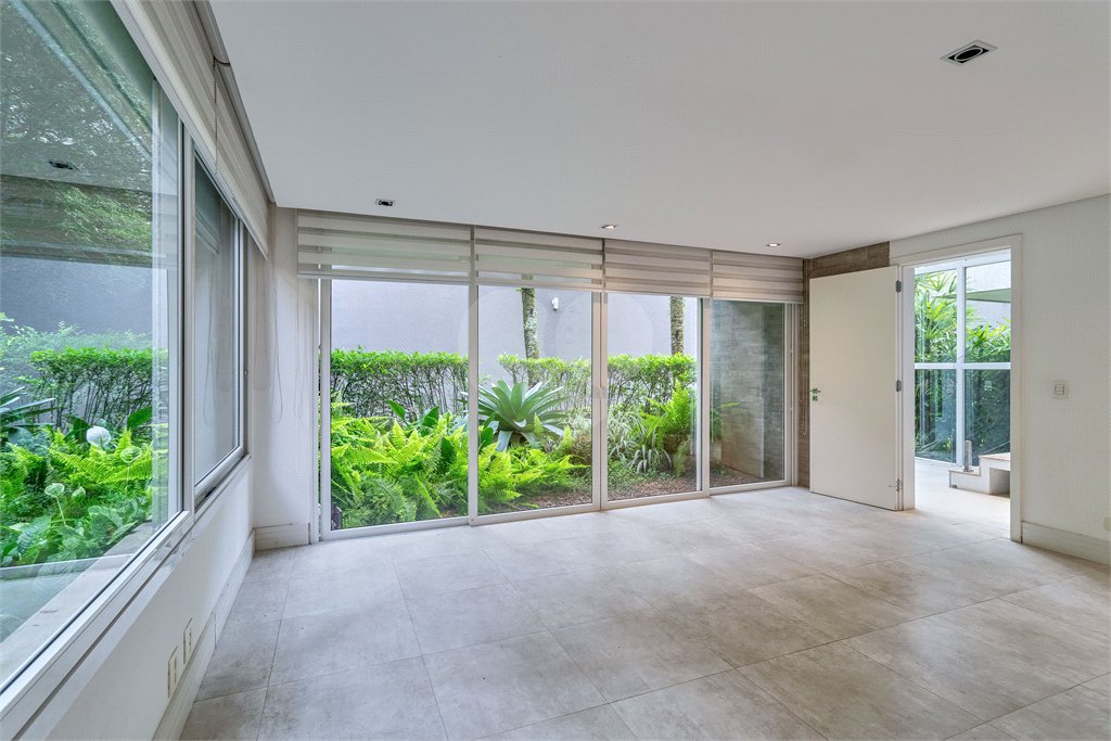 Casa à venda com 4 suítes no condomínio Vila de Palme, São Paulo - SP