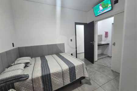 Casa à venda com 3 quartos, sendo 1 suíte, em Vila Santana, Itapetininga, SP