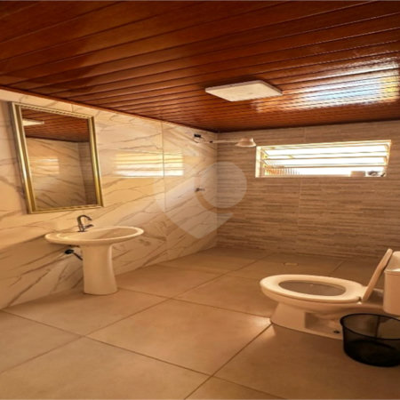 Sobrado à venda com 4 quartos, sendo 1 suíte, em Wanel Ville, Sorocaba, SP