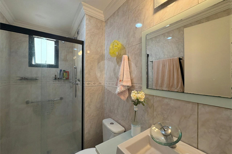Apartamento à venda com 3 quartos, sendo 1 suíte, em Santana, São Paulo, SP