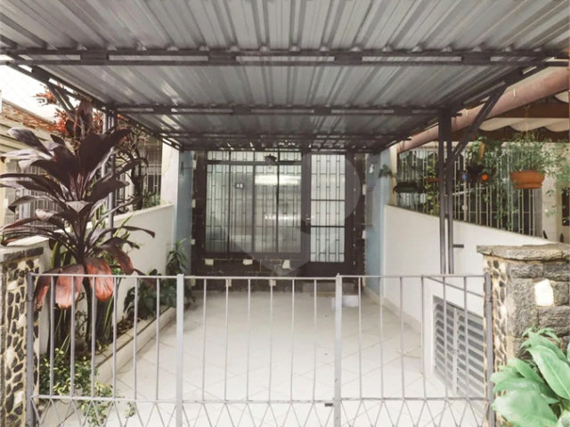 Sobrado à venda com 2 quartos em Santana, São Paulo, SP