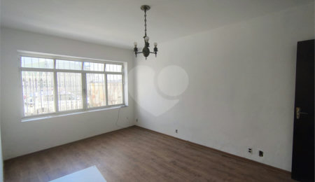 Casa à venda com 3 quartos, sendo 1 suíte,  em Vila Vianelo, Jundiaí, SP