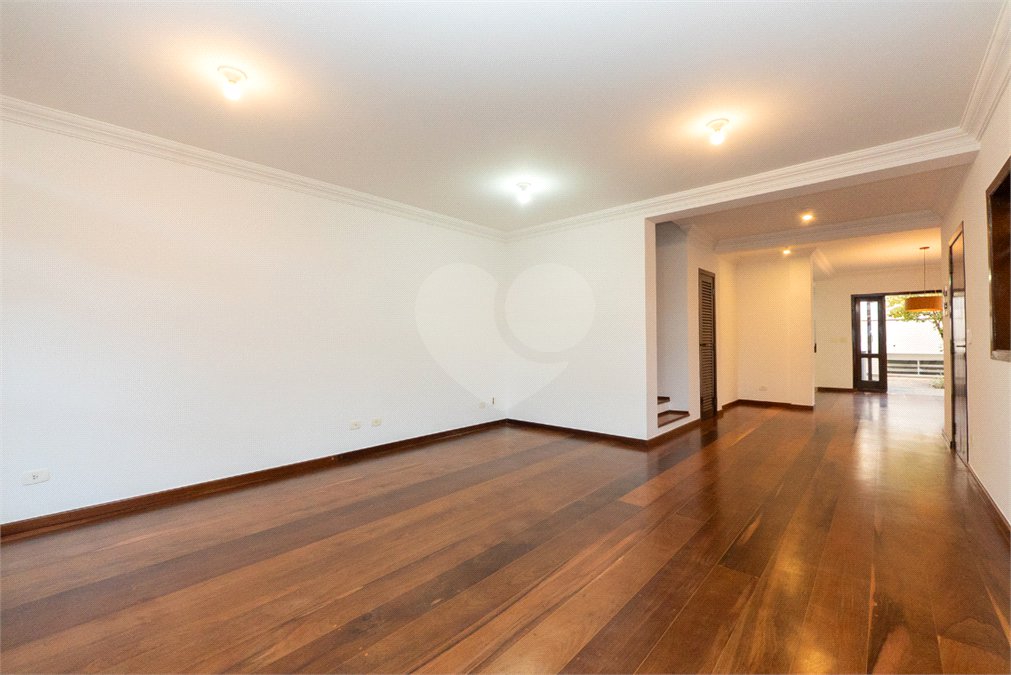 Casa de Vila à venda com 3 quartos, sendo 1 suíte, em Planalto Paulista, São Paulo, SP