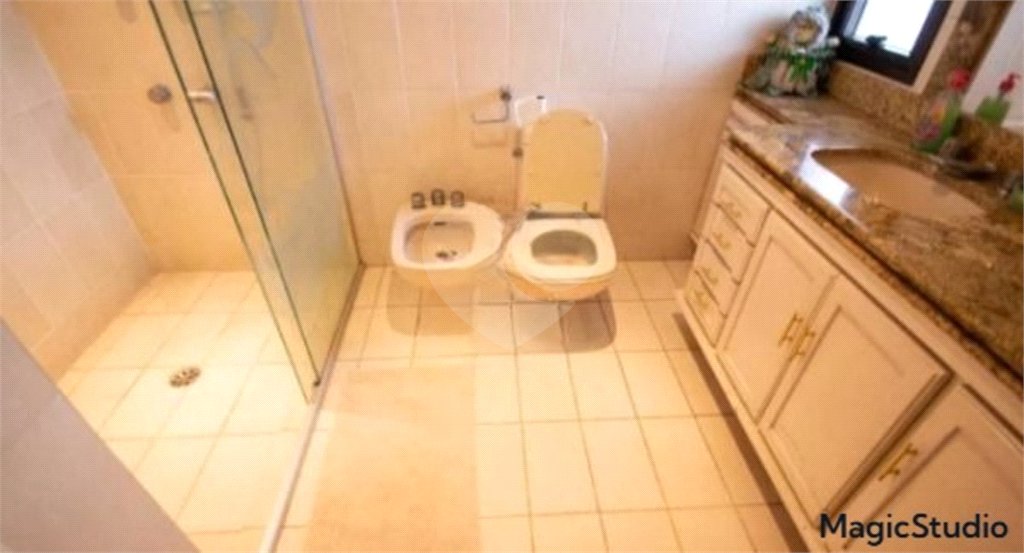 Apartamento 580m², 4 quatos, sendo 4 suítes, 5 vagas de garagem, à venda no Bosque da Saúde