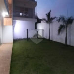 Casa à venda com 5 quartos, sendo 4 suítes, no condomínio Village Saint Charbel, Araçoiaba da Serra - SP