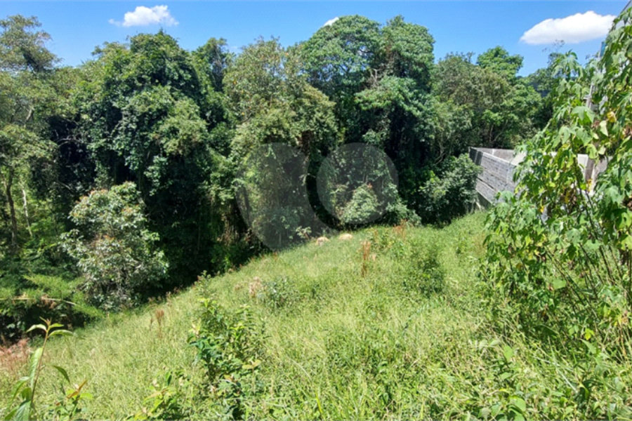 Terreno à venda no condomínio Parque Suiça, Caieiras - SP