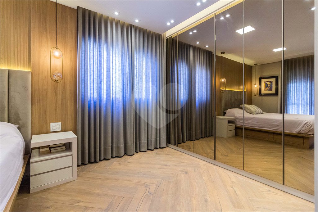 Apartamento à venda com 3 suítes em Vila Gumercindo, São Paulo, SP