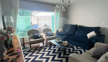 Casa à venda com 3 quartos em Vila Oliveira, Mogi das Cruzes, SP