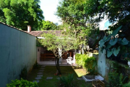 Casa à venda com 3 quartos, sendo 1 suíte, no condomínio Travessa Cacique Apoena,493, São Paulo - SP
