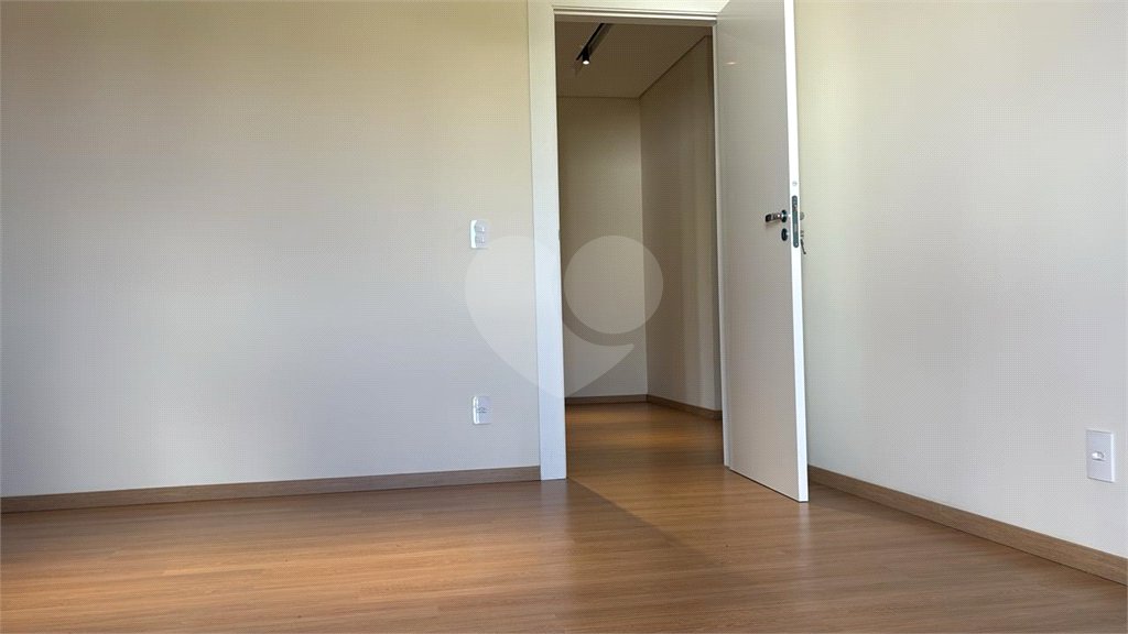 Casa à venda com 3 suítes no condomínio Jardim Residencial Dona Maria José, Indaiatuba - SP