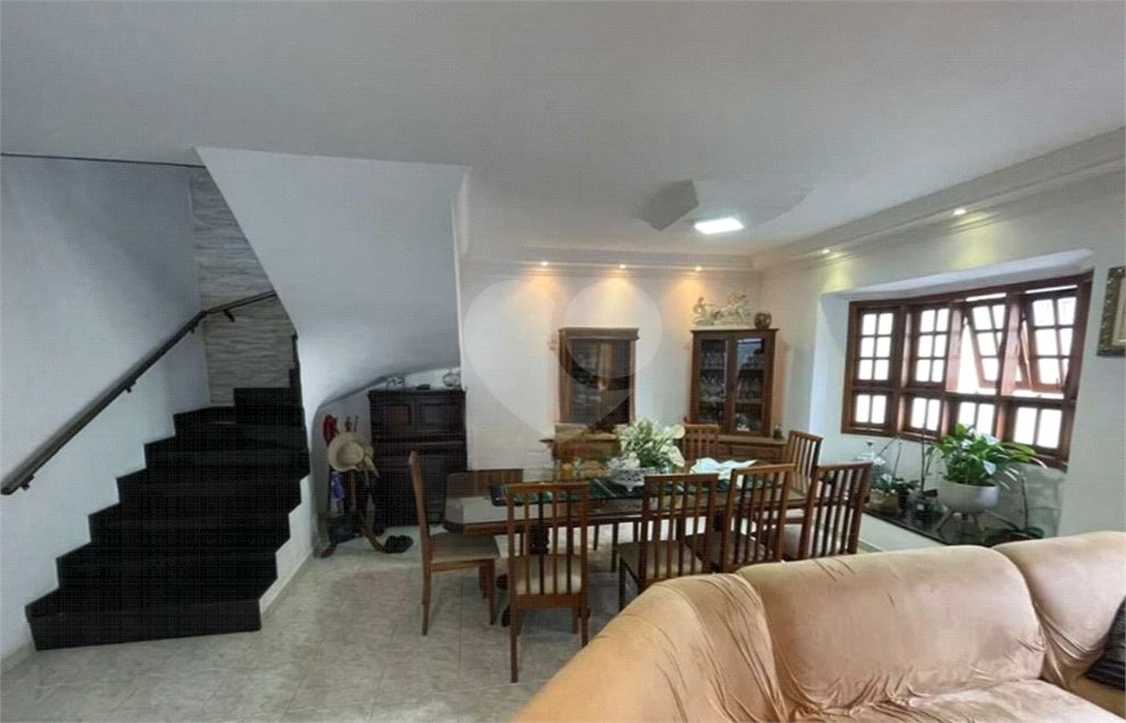 Sobrado à venda com 4 quartos, sendo 2 suítes, em Vila Maria Alta, São Paulo, SP