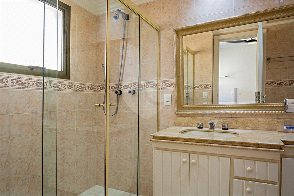 Apartamento à venda com 4 quartos, sendo 3 suítes, em Morumbi, São Paulo, SP