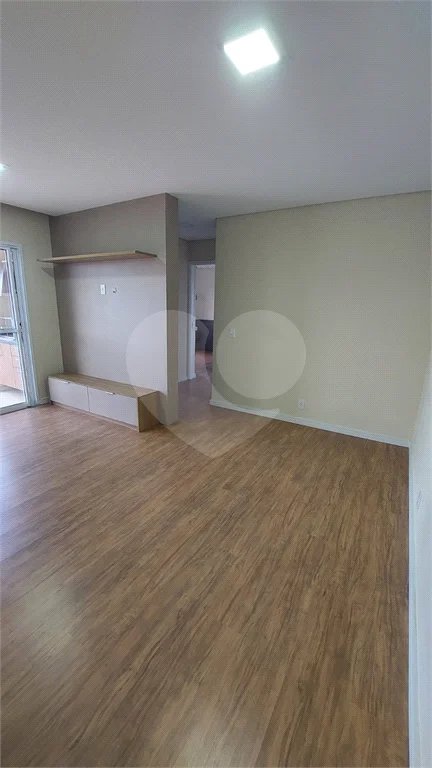 Apartamento para alugar com 2 quartos, sendo 1 suíte, em Aparecidinha, Sorocaba, SP