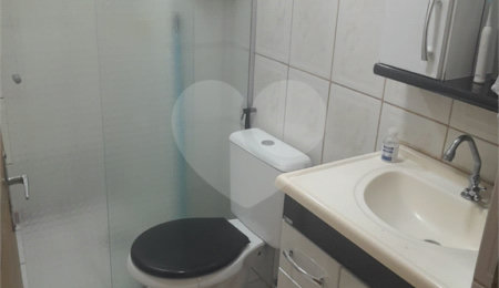 Apartamento à venda com 2 quartos em Cidade Tiradentes, São Paulo, SP