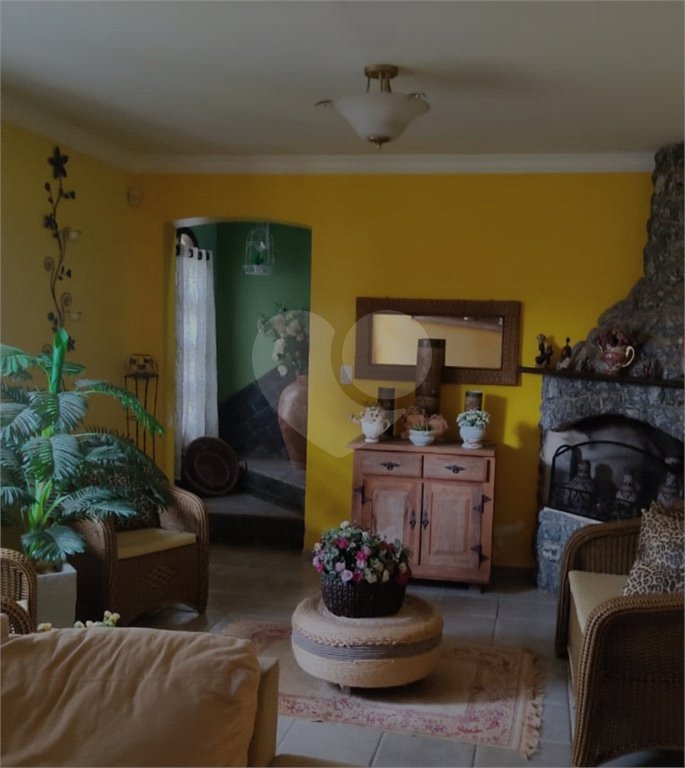Sobrado à venda com 3 quartos, sendo 1 suíte, em Esplanada do Carmo, Jarinu, SP