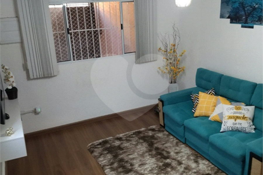 Sobrado à venda com 3 quartos em Artur Alvim, São Paulo, SP