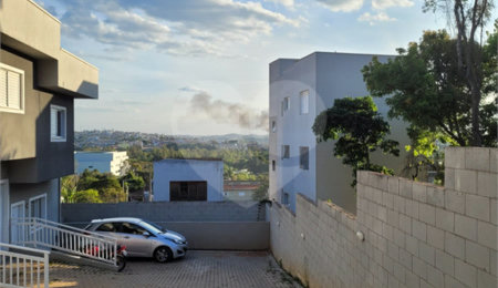 Casa à venda com 2 quartos no condomínio Acapulco, Atibaia - SP