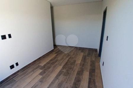 Casa à venda com 3 quartos, sendo 1 suíte,  no condomínio Jardim, Sorocaba - SP