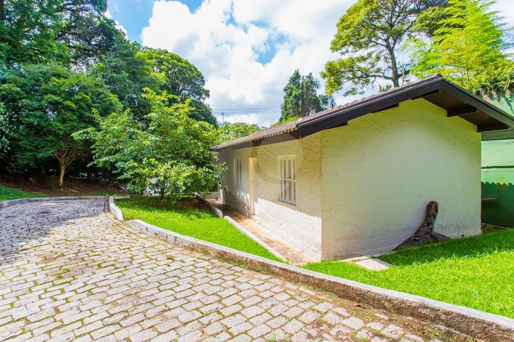 Casa para alugar com 4 suítes no condomínio Chácara Flora, São Paulo - SP